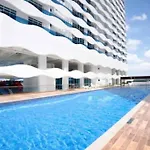 The Wave - Kota Laksamana -- Pool View -- 6 Pax