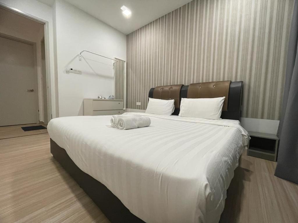 Apartment The Wave - Kota Laksamana -- Pool View -- 6 Pax *